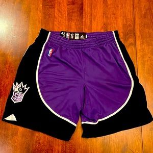 Game Worn!!! Sacramento Kings Retro Uniform Shorts